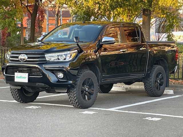 トヨタ ハイラックス Z 宮城県 2018(平30)年 8.6万km アティチュードブラックマイカ 4WD/社外エンジンスターター/トヨタセーフティセンス/・プリクラッシュセーフティ/・クルーズコントロール/・レーンキープアシスト/・ダウンヒルアシストコントロール/・車線逸脱警報装置/純正ナビ/・型番：NSZT-W66T/・フルセグTV/Bluetooth/CD/DVD/・バックカメラ/・ETC/革巻きステアリング/・ステアリングスイッチ/プッシュスタート/・スマートキー/LEDヘッドライト/・オートライト/革調シートカバー/トノカバー/ドアバイザー