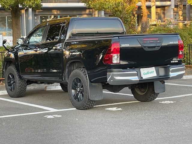 トヨタ ハイラックス Z 宮城県 2018(平30)年 8.6万km アティチュードブラックマイカ 4WD/社外エンジンスターター/トヨタセーフティセンス/・プリクラッシュセーフティ/・クルーズコントロール/・レーンキープアシスト/・ダウンヒルアシストコントロール/・車線逸脱警報装置/純正ナビ/・型番：NSZT-W66T/・フルセグTV/Bluetooth/CD/DVD/・バックカメラ/・ETC/革巻きステアリング/・ステアリングスイッチ/プッシュスタート/・スマートキー/LEDヘッドライト/・オートライト/革調シートカバー/トノカバー/ドアバイザー