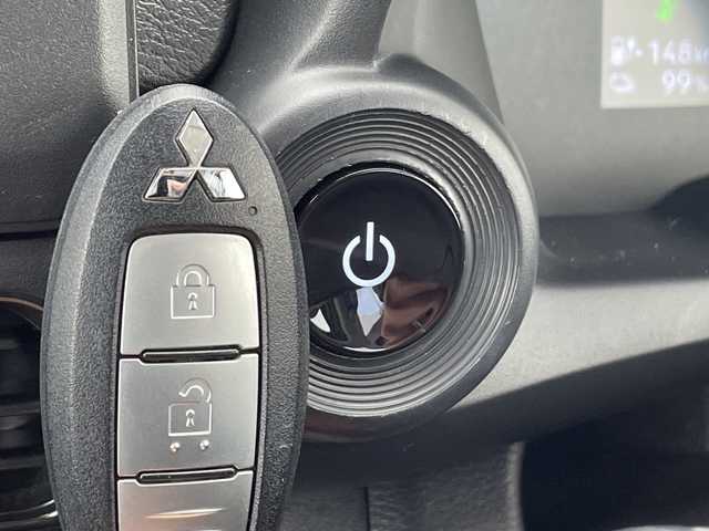 三菱 ｅＫクロス ＥＶ G 愛知県 2023(令5)年 1.9万km 茶Ⅱ SDナビ/バックカメラ/コーナーセンサー/LEDヘッドライト/ドライブレコーダー/衝突軽減システム/フルセグ/CD DVD/Bluetooth/ステアリングスイッチ/スマートキー/プッシュスタート