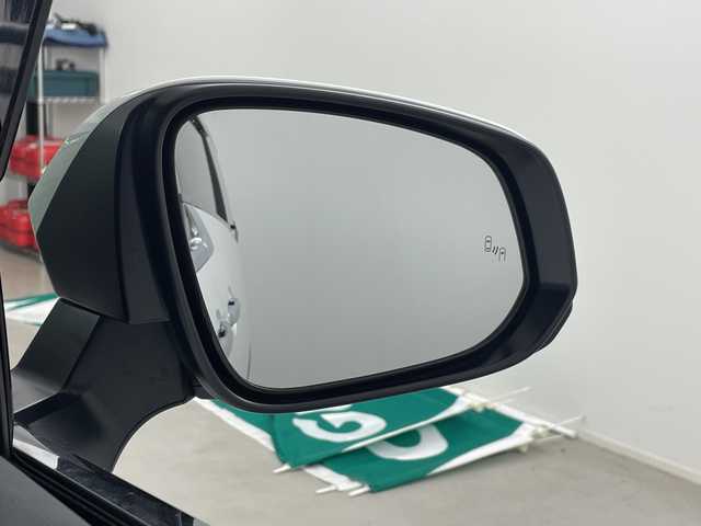 トヨタ アルファードハイブリット Z 埼玉県 2024(令6)年 2.8万km プラチナホワイトパールマイカ 純正ナビ/全方位カメラ/電動リアゲート/ビルトインETC2.0/レーダークルーズコントロール/両側パワースライドドア/ワイヤレス充電器/ハンドルヒーター/BSM/AC100V/ドライブレコーダー/全席パワーシート/オットマン/レーンキープアシスト　/安心降車アシスト/ロードサインアシスト/ロールサンシェード/LEDヘッドライト/オートマチックハイビーム/フォグランプ/純正フロアマット/純正アルミホイール