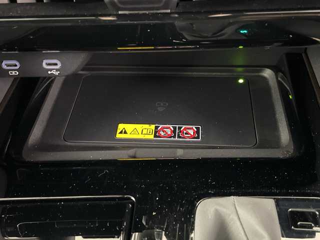 トヨタ アルファードハイブリット Z 埼玉県 2024(令6)年 2.8万km プラチナホワイトパールマイカ 純正ナビ/全方位カメラ/電動リアゲート/ビルトインETC2.0/レーダークルーズコントロール/両側パワースライドドア/ワイヤレス充電器/ハンドルヒーター/BSM/AC100V/ドライブレコーダー/全席パワーシート/オットマン/レーンキープアシスト　/安心降車アシスト/ロードサインアシスト/ロールサンシェード/LEDヘッドライト/オートマチックハイビーム/フォグランプ/純正フロアマット/純正アルミホイール