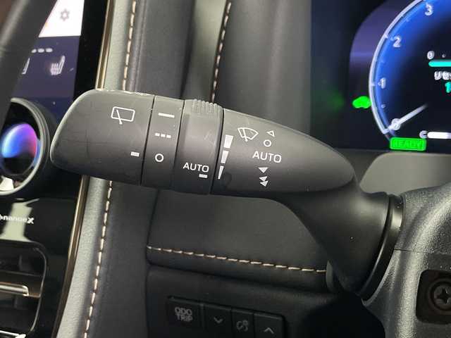 トヨタ アルファードハイブリット Z 埼玉県 2024(令6)年 2.8万km プラチナホワイトパールマイカ 純正ナビ/全方位カメラ/電動リアゲート/ビルトインETC2.0/レーダークルーズコントロール/両側パワースライドドア/ワイヤレス充電器/ハンドルヒーター/BSM/AC100V/ドライブレコーダー/全席パワーシート/オットマン/レーンキープアシスト　/安心降車アシスト/ロードサインアシスト/ロールサンシェード/LEDヘッドライト/オートマチックハイビーム/フォグランプ/純正フロアマット/純正アルミホイール