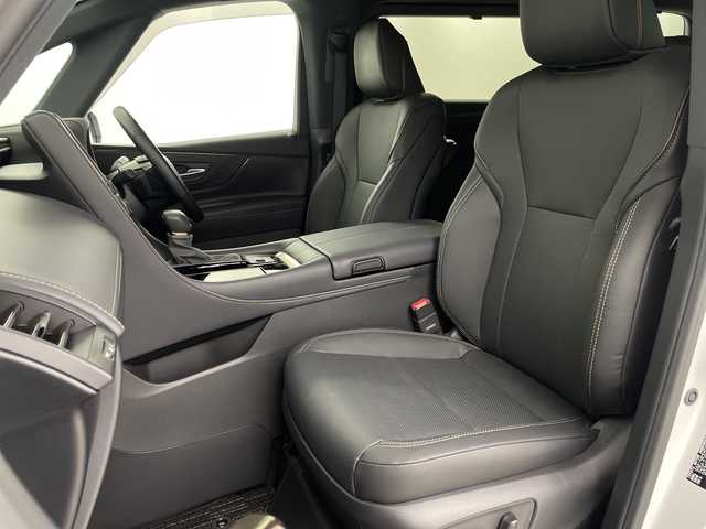 トヨタ アルファードハイブリット Z 埼玉県 2024(令6)年 2.8万km プラチナホワイトパールマイカ 純正ナビ/全方位カメラ/電動リアゲート/ビルトインETC2.0/レーダークルーズコントロール/両側パワースライドドア/ワイヤレス充電器/ハンドルヒーター/BSM/AC100V/ドライブレコーダー/全席パワーシート/オットマン/レーンキープアシスト　/安心降車アシスト/ロードサインアシスト/ロールサンシェード/LEDヘッドライト/オートマチックハイビーム/フォグランプ/純正フロアマット/純正アルミホイール