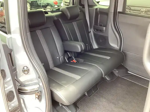 ホンダ Ｎ ＢＯＸ カスタム ターボ コーディネートS 三重県 2024(令6)年 0.7万km グレーⅡ Honda SENSING/衝突軽減ブレーキ（CMBS）/踏み間違い衝突軽減システム/路外逸脱抑制機能/歩行者事故低減ステアリング/先行車発進お知らせ機能/標識認識機能/オートハイビーム/パーキングセンサーシステム/アダプティブクルーズコントロール/純正9インチナビ/フルセグ/Bluetooth/Apple Car Play/Android Auto/バックカメラ/LEDヘッドライト/両側パワースライドドア/前席シートヒーター/スマートキー/プッシュスタート/ハーフレザーシート/シートバックテーブル/ステアリングスイッチ/純正15インチアルミ