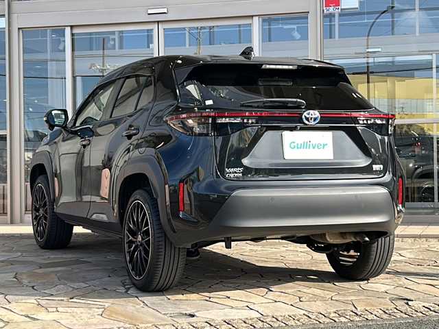 トヨタ ヤリスクロス ハイブリッド G 静岡県 2023(令5)年 3.6万km ブラックマイカ 純正ナビ/FM/AM/USB/Bluetooth/Miracast/主要装備/・バックカメラ　/・コーナーセンサー　/・ＢＳＭ　/・ＥＴＣ　/・レーダークルーズコントロール　/・シートヒーター　/・ドライブレコーダー　/・ハンドルヒーター　/・スマートキー　/・ＳＯＳコール　/・オートホールド　/・保証書/・取扱説明書/・スペアキー/・衝突軽減システム/・レーンキープ/・プッシュスタート/・RCTA/・PKSB/・RSA/・社外アルミホイール（Precious）/・横滑り防止装置/・オートライト/・オートハイビーム/・ステアリングリモコン