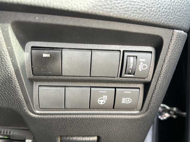 トヨタ ヤリスクロス ハイブリッド G 静岡県 2023(令5)年 3.6万km ブラックマイカ 純正ナビ/FM/AM/USB/Bluetooth/Miracast/主要装備/・バックカメラ　/・コーナーセンサー　/・ＢＳＭ　/・ＥＴＣ　/・レーダークルーズコントロール　/・シートヒーター　/・ドライブレコーダー　/・ハンドルヒーター　/・スマートキー　/・ＳＯＳコール　/・オートホールド　/・保証書/・取扱説明書/・スペアキー/・衝突軽減システム/・レーンキープ/・プッシュスタート/・RCTA/・PKSB/・RSA/・社外アルミホイール（Precious）/・横滑り防止装置/・オートライト/・オートハイビーム/・ステアリングリモコン