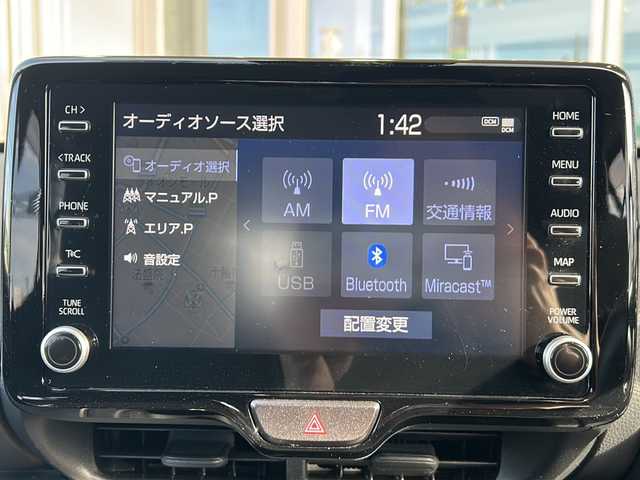 トヨタ ヤリスクロス ハイブリッド G 静岡県 2023(令5)年 3.6万km ブラックマイカ 純正ナビ/FM/AM/USB/Bluetooth/Miracast/主要装備/・バックカメラ　/・コーナーセンサー　/・ＢＳＭ　/・ＥＴＣ　/・レーダークルーズコントロール　/・シートヒーター　/・ドライブレコーダー　/・ハンドルヒーター　/・スマートキー　/・ＳＯＳコール　/・オートホールド　/・保証書/・取扱説明書/・スペアキー/・衝突軽減システム/・レーンキープ/・プッシュスタート/・RCTA/・PKSB/・RSA/・社外アルミホイール（Precious）/・横滑り防止装置/・オートライト/・オートハイビーム/・ステアリングリモコン