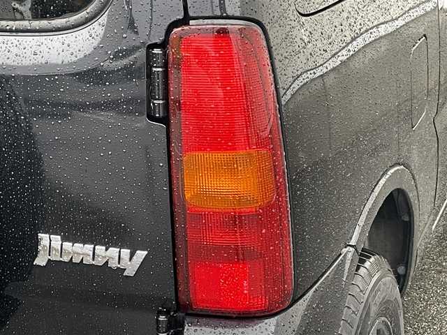 スズキ ジムニー ランドベンチャー 山形県 2017(平29)年 6.3万km ブルーイッシュブラックパール3 禁煙車/4WDターボ/フォグランプ/レザーシート&シートヒーター/プライバシーガラス/シートヒーター/電動格納ミラー/社外16インチアルミ/ETC/取扱説明書、保証書