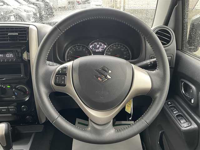 スズキ ジムニー ランドベンチャー 山形県 2017(平29)年 6.3万km ブルーイッシュブラックパール3 禁煙車/4WDターボ/フォグランプ/レザーシート&シートヒーター/プライバシーガラス/シートヒーター/電動格納ミラー/社外16インチアルミ/ETC/取扱説明書、保証書