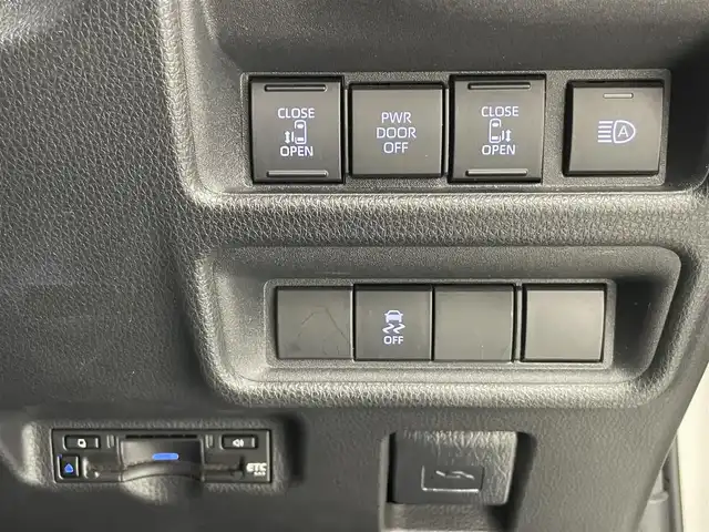 トヨタ シエンタ ハイブリッド Z 愛知県 2023(令5)年 2.9万km ホワイトパールクリスタルシャイン 純正１０．５型ＤＡナビ　全方位カメラ　禁煙車　フルセグＴＶ　ミラキャスト　ドラレコ　ＡＣ１００Ｖ　両側パワスラ　ＢＳＭ　セーフティセンス　衝突軽減　追従クルコン　コーナーセンサー　ＬＥＤライト　ＥＴＣ