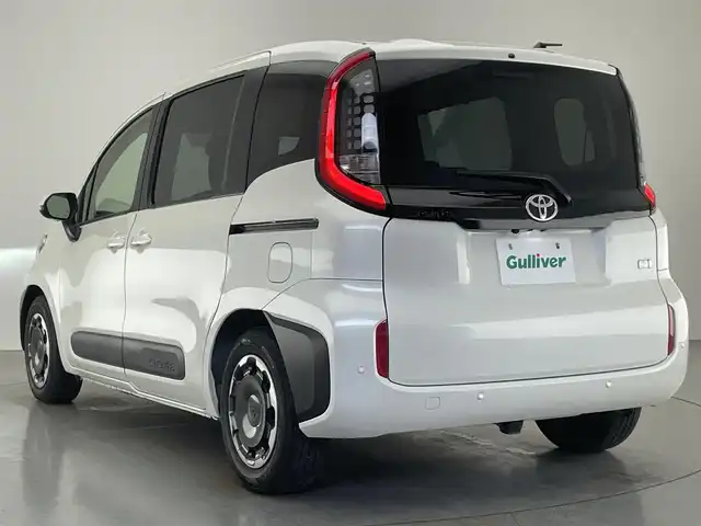 トヨタ シエンタ ハイブリッド Z 愛知県 2023(令5)年 2.9万km ホワイトパールクリスタルシャイン 純正１０．５型ＤＡナビ　全方位カメラ　禁煙車　フルセグＴＶ　ミラキャスト　ドラレコ　ＡＣ１００Ｖ　両側パワスラ　ＢＳＭ　セーフティセンス　衝突軽減　追従クルコン　コーナーセンサー　ＬＥＤライト　ＥＴＣ