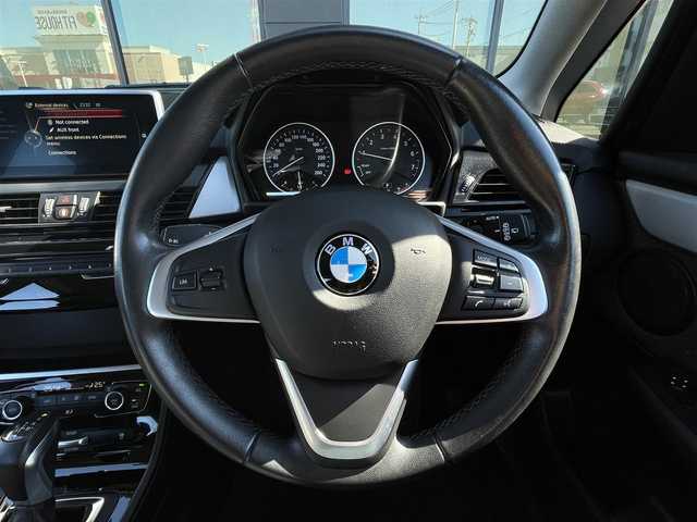 ＢＭＷ ２１８ｉ