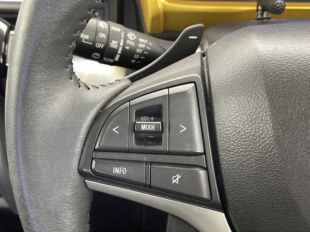 スズキ クロスビー HYBRID MZ 千葉県 2018(平30)年 3.5万km ミネラルグレーメタリック 3トーンコーディネート 衝突軽減システム/純正8型ナビ/　CD/DVD/Bluetooth/フルセグTV/全方位カメラ/クルーズコントロール/前席シートヒーター/コーナーセンサー（後）/純正アルミホイール/LEDヘッドライト/パドルシフト/オートマチックハイビーム/前方ドライブレコーダー/ETC/ステアリングスイッチ/フロアマット/ドアバイザー/スマートキー/プッシュスタート