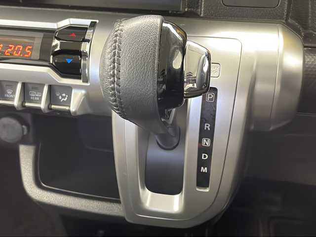 スズキ クロスビー HYBRID MZ 千葉県 2018(平30)年 3.5万km ミネラルグレーメタリック 3トーンコーディネート 衝突軽減システム/純正8型ナビ/　CD/DVD/Bluetooth/フルセグTV/全方位カメラ/クルーズコントロール/前席シートヒーター/コーナーセンサー（後）/純正アルミホイール/LEDヘッドライト/パドルシフト/オートマチックハイビーム/前方ドライブレコーダー/ETC/ステアリングスイッチ/フロアマット/ドアバイザー/スマートキー/プッシュスタート