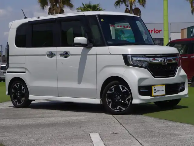 ホンダ Ｎ ＢＯＸ カスタム G EX ターボ ホンダセンシング 千葉県 2018(平30)年 2.2万km プラチナホワイトパール ホンダセンシング/・衝突軽減ブレーキ（CMBS）/・車線維持支援システム（LKAS）/・アダプティブクルーズコントロール（ACC）/・後方誤発進抑制機能/・誤発進抑制機能/両側パワースライドドア/純正SDナビ/地デジTV/【DVD/CD再生機能　Bluetooth接続】/バックカメラ/ドライブレコーダー/革巻きステアリング/ステアリングスイッチ/パドルシフト/前席シートヒーター/ETC/LEDヘッドライト/フォグライト/ウインカーミラー/リアコーナーセンサー/純正15インチアルミホイル/サイド/カーテンエアバッグ/スマートキー