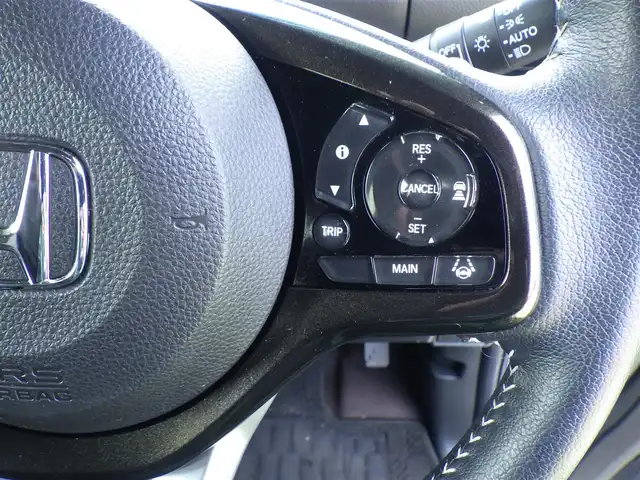ホンダ Ｎ ＢＯＸ カスタム G EX ターボ ホンダセンシング 千葉県 2018(平30)年 2.2万km プラチナホワイトパール ホンダセンシング/・衝突軽減ブレーキ（CMBS）/・車線維持支援システム（LKAS）/・アダプティブクルーズコントロール（ACC）/・後方誤発進抑制機能/・誤発進抑制機能/両側パワースライドドア/純正SDナビ/地デジTV/【DVD/CD再生機能　Bluetooth接続】/バックカメラ/ドライブレコーダー/革巻きステアリング/ステアリングスイッチ/パドルシフト/前席シートヒーター/ETC/LEDヘッドライト/フォグライト/ウインカーミラー/リアコーナーセンサー/純正15インチアルミホイル/サイド/カーテンエアバッグ/スマートキー