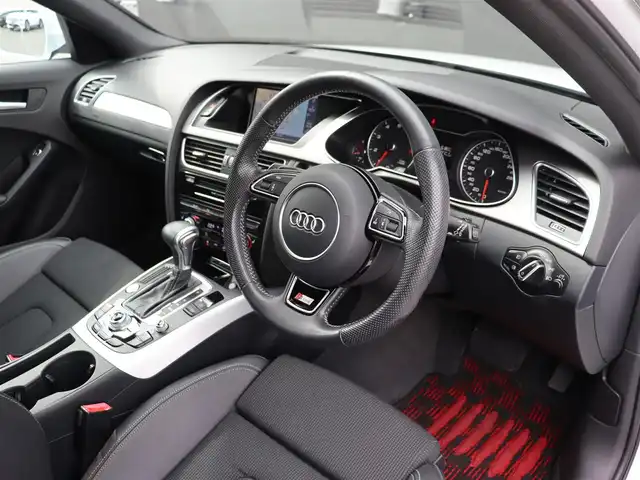 アウディ Ａ４ アバント 2．0 TFSIクワトロ 長野県 2015(平27)年 2.6万km 白 ハーフレザーシート　/純正ナビＴＶ　/バックカメラ　/パワーシート／シートヒーター　/パワーバックドア　/パーキングエイド　/バイキセノンライト　/パーキングエイド　/純正１８ＡＷ　/アドバンストキー