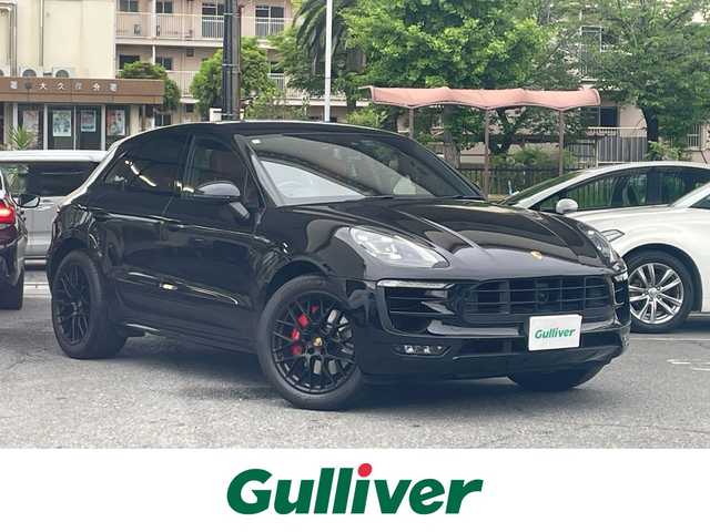 ポルシェ マカン GTS 兵庫県 2018(平30)年 5.5万km 黒 純正メモリーナビ/バックカメラ/Bluetooth/DVD再生可能/純正アルミホイール/純正フロアマット/BOSE/ETC/パドルシフト/ドライブレコーダー/レザーシート/パワーシート/シートヒーター/ISOFIX/パワーバックドア/電動格納ミラー/保証書/取扱説明書