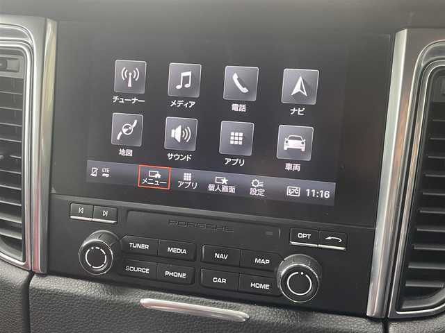 ポルシェ マカン GTS 兵庫県 2018(平30)年 5.5万km 黒 純正メモリーナビ/バックカメラ/Bluetooth/DVD再生可能/純正アルミホイール/純正フロアマット/BOSE/ETC/パドルシフト/ドライブレコーダー/レザーシート/パワーシート/シートヒーター/ISOFIX/パワーバックドア/電動格納ミラー/保証書/取扱説明書