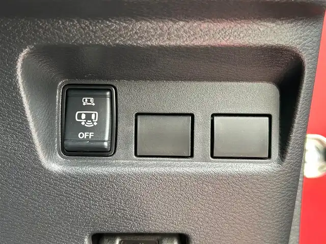 日産 ルークス HWS Gターボ プロパイロットED 静岡県 2020(令2)年 1.8万km スパークリングレッド/ブラック 純正９インチナビ/（AM/FM/CD/DVD/BT)/フルセグTV/プロパイロット/レーダークルーズコントロール/アラウンドビューモニター/バックカメラ/両側パワースライドドア /ビルトインETC/エマージェンシーブレーキ/レーンキープアシスト/横滑り防止装置/リアサーキュレーター/スマートキー/プッシュスタート/純正１５インチアルミホイール/純正フロアマット/純正ドライブレコーダー/前後コーナーセンサー/LEDヘッドライト/取り扱い説明書