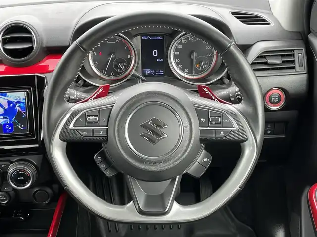 スズキ スイフト HYBRID RS 道央・札幌 2020(令2)年 5.2万km スピーディーブルーM ４WD/純正ディスプレイオーディオ/AM/FM/BT/スズキセーフティサポート/衝突被害軽減ブレーキ/横滑り防止装置/レーダークルーズコントロール/レーンキープアシスト/リヤパーキングセンサー/ブラインドスポットモニター/アイドリングストップ/前席シートヒーター/革巻きステアリング/ステアリングリモコン/パドルシフト/プッシュスタート/スマートキー/LEDヘッドライト/オートライト/フォグランプ/電動格納ミラー/ヒーテッドドアミラー/ウィンカーミラー/フロアマット/ドアバイザー/社外エンジンスターター