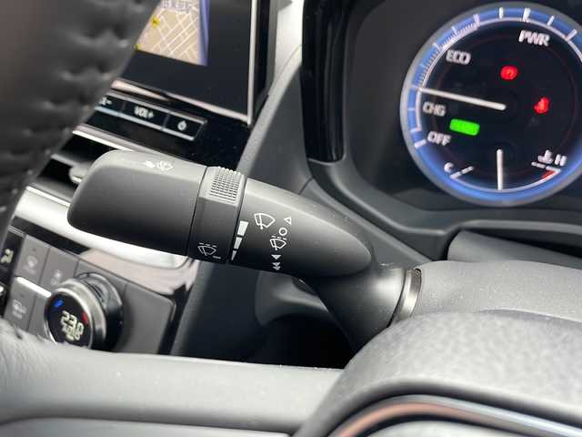 トヨタ クラウン ハイブリッド RS B Four 富山県 2022(令4)年 1.7万km プレシャスホワイトパール 4WD/パノラミックビューモニター/ブラインドスポットモニター/ヘッドアップディスプレイ/衝突軽減ブレーキ/レーダークルーズコントロール/レーンアシスト/メーカーナビ/フルセグ/テレビキット/ビルトインETC/パワーシート/LEDヘッドライト