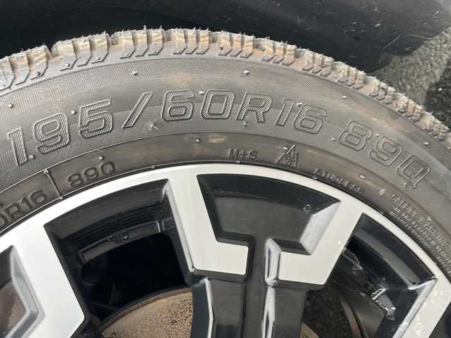 日産 ノート オーテック Xオーバー FOUR +アクティブ 青森県 2023(令5)年 0.2万km ピュアホワイトパール 4WD/社外9インチナビ・フルセグTV/BT/CD/DVD/USB/iPod/AUX/アラウンドビューモニター/専用合皮シート/前席シートヒーター/ステアリングヒーター/インテリジェントルームミラー/エマージェンシーブレーキ/踏み間違い衝突防止アシスト/レーンキープアシスト/前後ドライブレコーダー/ETC/LEDヘッドライト/LEDフォグランプ/純正16インチアルミ/スマートキー/プッシュスタート/純正フロアマット