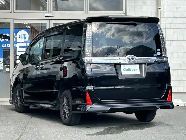 トヨタ ヴォクシー ZS 煌 岩手県 2015(平27)年 11.8万km ブラック モデリスタエアロ　/社外ＳＤナビ(型式NSCP-W64)/両側電動ドア　/フロントワイパーデアイサー　/ビルトインＥＴＣ　/スマートキー　/プッシュスタート　/革ステアリング　/オートライト　/バックカメラ　/フルセグＴＶ　/リアオートエアコン/保証書 取説