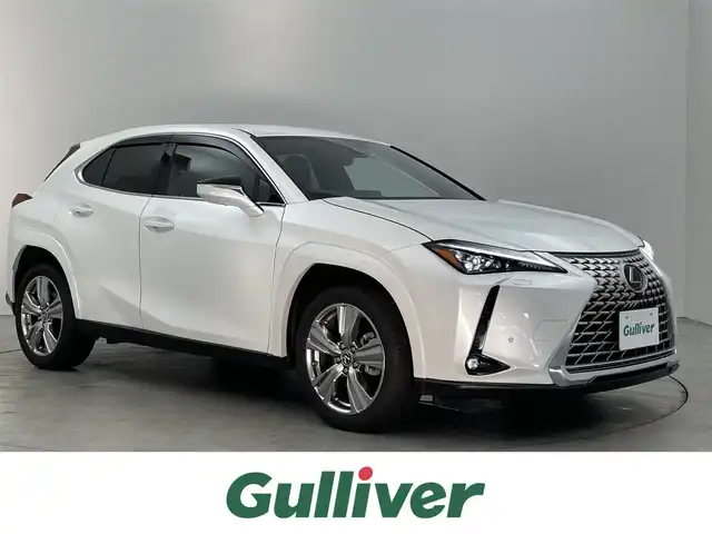 レクサス ＵＸ 250h グレイスフル エクスプローラー 埼玉県 2023(令5)年 0.7万km ソニッククォーツ 純正１２．３インチナビ　パノラミックビューモニター　ＢＳＭ　茶レザー　三眼　ビルトインＥＴＣ２．０　メモリシート　シートヒーター　ベンチレーション　ステアリングヒーター　レーダークルーズコントロール