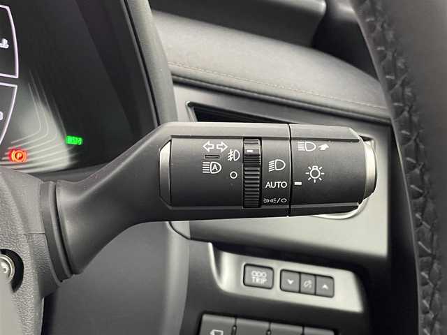 レクサス ＵＸ 250h グレイスフル エクスプローラー 埼玉県 2023(令5)年 0.7万km ソニッククォーツ 純正１２．３インチナビ　パノラミックビューモニター　ＢＳＭ　茶レザー　三眼　ビルトインＥＴＣ２．０　メモリシート　シートヒーター　ベンチレーション　ステアリングヒーター　レーダークルーズコントロール