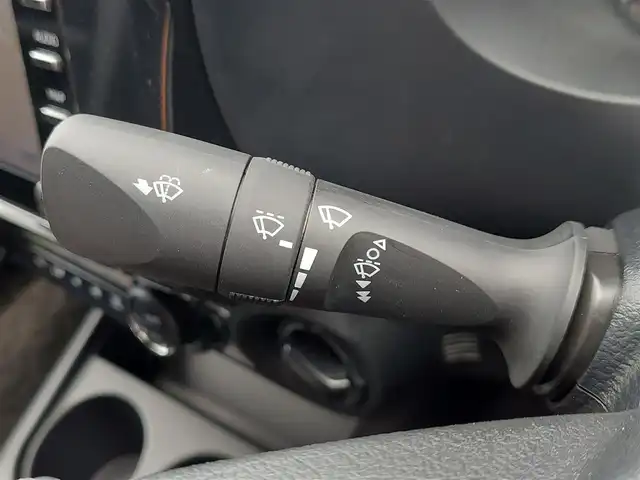 トヨタ ハイラックス Z 東京都 2024(令6)年 0.8万km アティチュードブラックマイカ 純正ディスプレイオーディオ/パノラミックビューモニター/ETC2.0/ドライブレコーダー/アイドリングストップ/衝突軽減ブレーキ/レーンキープアシスト/レーダークルーズコントロール/コーナーセンサー/スマートキー/純正18インチAW/LEDヘッドライト