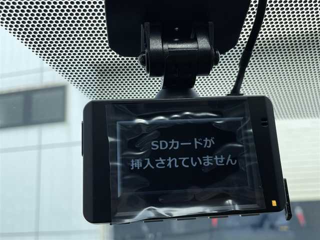 トヨタ プリウス S 神奈川県 2014(平26)年 4.4万km スーパーホワイトⅡ (株)IDOMが運営する【じしゃロン秦野店】の自社ローン専用車両になります。こちらは現金またはオートローンご利用時の価格です。自社ローンご希望の方は別途その旨お申付け下さい/メモリナビ/プッシュスタート/ETC