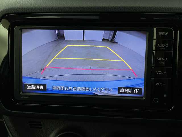 トヨタ ヴィッツ 1.3F LEDエディション 新潟県 2016(平28)年 8.7万km クールソーダメタリック 純正メモリナビ/ワンセグ/　CD/Bluetooth/NSCP-W64/バックカメラ/スマートキー×２/LEDヘッドライト/オートライト/衝突被害軽減ブレーキ/プッシュスタート/横滑り防止装置/電動格納式ミラー/ETC