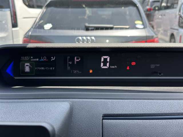 ダイハツ タント カスタム RS 滋賀県 2022(令4)年 0.2万km ファイアークォーツレッドM 禁煙車/ディスプレイオーディオ(AM/FM/CD/USB/AUX)/前席シートヒーター/ハーフレザーシート/バックカメラ/LEDヘッドライト/オートライト/両側パワースライドドア/コーナーセンサー/アイドリングストップ/ステアリングスイッチ/純正フロアマット/プリクラッシュ/プッシュスタート/スマートキー×2