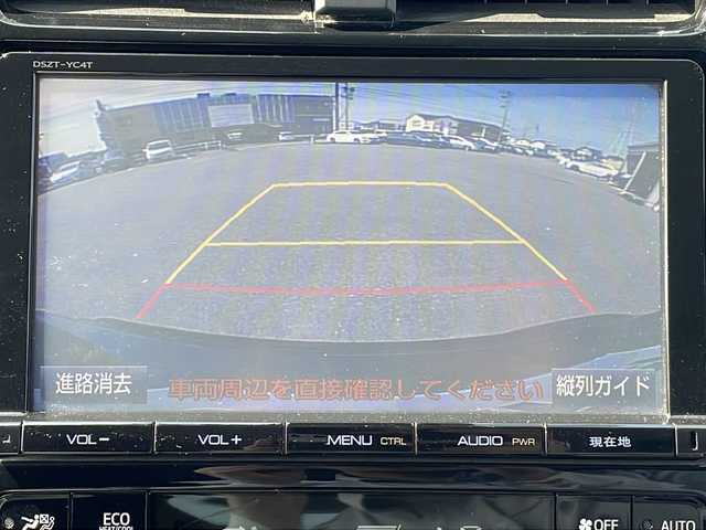 トヨタ プリウス A 三重県 2016(平28)年 4.7万km 黒 純正9型ナビ(AM/FM/CD/TV/BT)/バックカメラ/BSM/レーダークルーズコントロール/パーキングアシスト/コーナーセンサー/前後ドライブレコーダー/ビルトインETC/オートハイビーム/純正フロアマット/ヘッドアップディスプレイ/革巻きステアリング/レーンキープアシスト/社外アルミホイール/オールペイント(純正ブラック)/ローダウン/電動格納ミラー/禁煙車