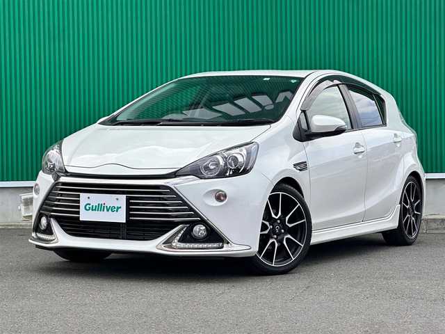トヨタ アクア G G’s 宮城県 2014(平26)年 3.7万km ライムホワイトパールクリスタルシャイン ビューティパッケージ/・ナノイー/・シートヒーター/スマートエントリーパッケージ/・スマートエントリー/スタートシステム/・イモビライザー/・オートライト/寒冷地仕様/＝＝＝/社外ナビ（CN-R300WD）/・CD/DVD/・フルセグTV/バックカメラ/ハーフレザーシート/革巻きステアリング/ステアリングスイッチ/LEDヘッドランプ/LEDイルミネーションビーム/フォグランプ/電動格納ミラー/純正17インチAW/純正フロアマット/ドアバイザー/Wエアバッグ