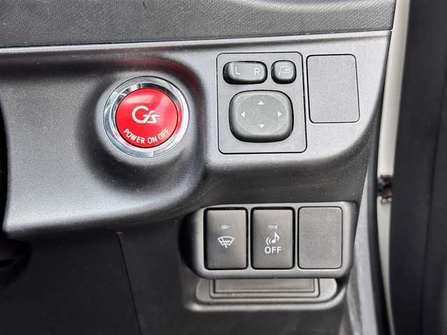 トヨタ アクア G G’s 宮城県 2014(平26)年 3.7万km ライムホワイトパールクリスタルシャイン ビューティパッケージ/・ナノイー/・シートヒーター/スマートエントリーパッケージ/・スマートエントリー/スタートシステム/・イモビライザー/・オートライト/寒冷地仕様/＝＝＝/社外ナビ（CN-R300WD）/・CD/DVD/・フルセグTV/バックカメラ/ハーフレザーシート/革巻きステアリング/ステアリングスイッチ/LEDヘッドランプ/LEDイルミネーションビーム/フォグランプ/電動格納ミラー/純正17インチAW/純正フロアマット/ドアバイザー/Wエアバッグ