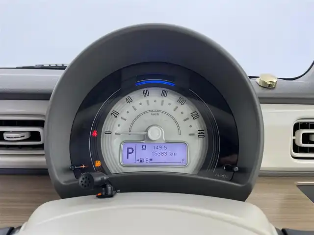 スズキ ラパン X 大分県 2017(平29)年 1.6万km フェニックスレッドパール 衝突軽減ブレーキ/純正ナビ/（フルセグ/CD/DVD/Bluetooth）/ビルトインETC/オートライト/運転席シートヒーター/TVキャンセラー/電動格納ミラー/スマートキー・プッシュスタート/純正フロアマット/保証書/スペアキー