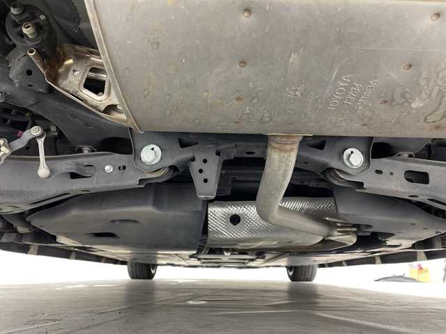 トヨタ プリウス A プレミアム　ツーリングセレ 福岡県 2018(平30)年 12.4万km ホワイトパールクリスタルシャイン モデリスタエアロ/JBLサウンド/純正11インチナビ/バックカメラ/プリクラッシュセーフティ/レーンディパーチャーアラート/オートハイビーム/アダプティブクルーズコントロール/クリアランスソナー/ブラインドスポットモニター/リアクロストラフィックアラート/ヘッドアップディスプレイ/パーキングアシスト/レザーシート/シートヒーター/エアシート/パワーシート/ドライブレコーダー/ETC/プッシュスタート/スマートキー/LEDヘッドライト/フォグライト/純正アルミホイール