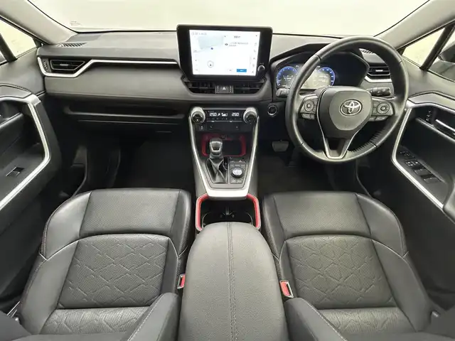 トヨタ ＲＡＶ４ アドベンチャー オフロードPKGⅡ 岡山県 2023(令5)年 3万km アティチュードブラックマイカ 純正10.5インチディスプレイオーディオ/【ナビ/Bluetooth/フルセグTV/Carplay/USB】/パノラミックビューモニター/合皮シート/前席シートヒーター/前席エアシート/ステアリングヒーター/ビルトインETC2.0/トヨタセーフティセンス/　・プリクラッシュセーフティ/　・レーダークルーズコントロール/　・レーンキープアシスト/ブラインドスポットモニター/ウィンカーミラー/LEDヘッドライト＆LEDフォグランプ/コーナーセンサー（前後）/ウィンカーミラー