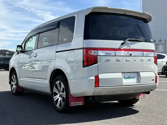 三菱 デリカＤ：５ P 大分県 2020(令2)年 3.5万km ウォームホワイトパール ・純正ナビ(USB/CD/DVD/SD)/・全方位カメラ/・フルセグテレビ/・衝突被害軽減ブレーキ/・純正フリップダウンモニター/・オートステップ/・両側パワースライドドア/・レーダークルーズコントロール/・ドライブレコーダー/・ETC/・運転席パワーシート/・シートヒーター/・パドルシフト/・ステアリングスイッチ/・オートハイビーム/・ブレーキホールド/・スマートキー