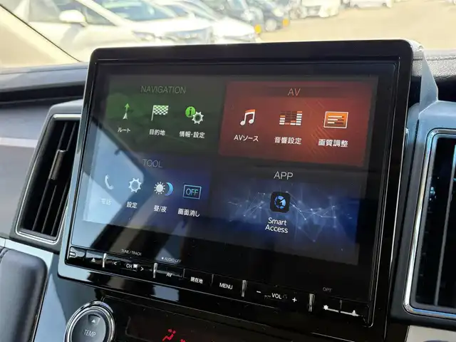 三菱 デリカＤ：５ P 大分県 2020(令2)年 3.5万km ウォームホワイトパール ・純正ナビ(USB/CD/DVD/SD)/・全方位カメラ/・フルセグテレビ/・衝突被害軽減ブレーキ/・純正フリップダウンモニター/・オートステップ/・両側パワースライドドア/・レーダークルーズコントロール/・ドライブレコーダー/・ETC/・運転席パワーシート/・シートヒーター/・パドルシフト/・ステアリングスイッチ/・オートハイビーム/・ブレーキホールド/・スマートキー