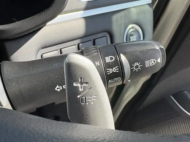 三菱 デリカＤ：５ P 大分県 2020(令2)年 3.5万km ウォームホワイトパール ・純正ナビ(USB/CD/DVD/SD)/・全方位カメラ/・フルセグテレビ/・衝突被害軽減ブレーキ/・純正フリップダウンモニター/・オートステップ/・両側パワースライドドア/・レーダークルーズコントロール/・ドライブレコーダー/・ETC/・運転席パワーシート/・シートヒーター/・パドルシフト/・ステアリングスイッチ/・オートハイビーム/・ブレーキホールド/・スマートキー