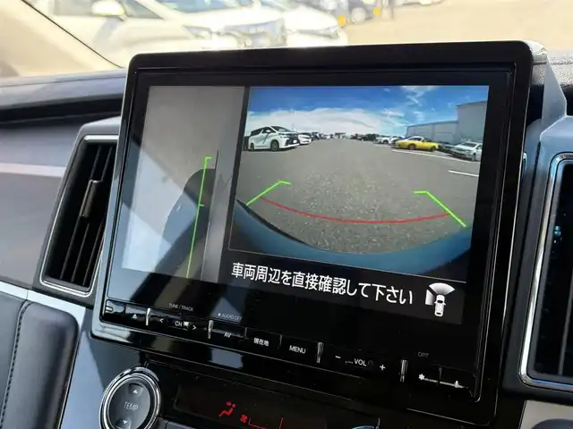 三菱 デリカＤ：５ P 大分県 2020(令2)年 3.5万km ウォームホワイトパール ・純正ナビ(USB/CD/DVD/SD)/・全方位カメラ/・フルセグテレビ/・衝突被害軽減ブレーキ/・純正フリップダウンモニター/・オートステップ/・両側パワースライドドア/・レーダークルーズコントロール/・ドライブレコーダー/・ETC/・運転席パワーシート/・シートヒーター/・パドルシフト/・ステアリングスイッチ/・オートハイビーム/・ブレーキホールド/・スマートキー