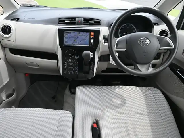 日産 デイズ X 福島県 2014(平26)年 5.5万km ホワイトパール 純正メモリーナビ/ワンセグTV/【CD再生機能】/アラウンドビューモニター/ウインカーミラー/インテリジェントキー