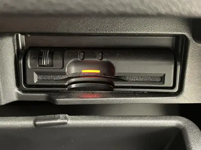 日産 セレナ ハイウェイスター プロパイロットED 滋賀県 2017(平29)年 5.7万km マルーンレッド 2トーン 純正9インチナビ/【Bluetooth/CD/DVD/Blu-ray/フルセグTV】/純正フリップダウンモニター/バックカメラ/プロパイロット/クリアランスソナー/衝突軽減ブレーキ/両側パワースライドドア/ビルトインETC/LEDヘッドライト/オートライト/電動パーキングブレーキ/オートブレーキホールド/プッシュスタート/スマートキー/ステアリングリモコン