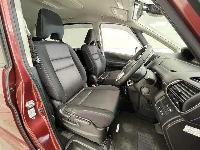 日産 セレナ ハイウェイスター プロパイロットED 滋賀県 2017(平29)年 5.7万km マルーンレッド 2トーン 純正9インチナビ/【Bluetooth/CD/DVD/Blu-ray/フルセグTV】/純正フリップダウンモニター/バックカメラ/プロパイロット/クリアランスソナー/衝突軽減ブレーキ/両側パワースライドドア/ビルトインETC/LEDヘッドライト/オートライト/電動パーキングブレーキ/オートブレーキホールド/プッシュスタート/スマートキー/ステアリングリモコン