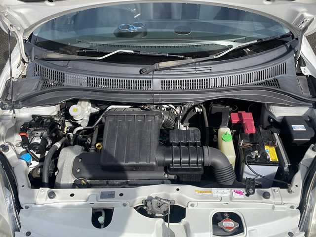 スズキ スイフト XG 岩手県 2008(平20)年 10.7万km パールホワイト 4WD 純正オーディオ 前席シートヒーター ワイパーデアイサー ライトレベライザー フロアマット ドアバイザー スマートキー 純正ホイールキャップ