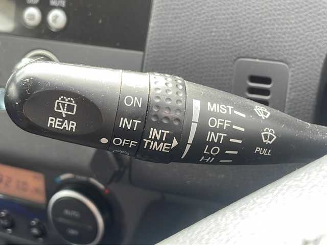 スズキ スイフト XG 岩手県 2008(平20)年 10.7万km パールホワイト 4WD 純正オーディオ 前席シートヒーター ワイパーデアイサー ライトレベライザー フロアマット ドアバイザー スマートキー 純正ホイールキャップ