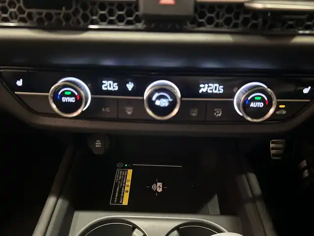 ホンダ ＺＲ－Ｖ ハイブリッド e:HEV Z 埼玉県 2024(令6)年 2.1万km クリスタルブラックパール ホンダセンシング/純正メーカーナビ/ BT/フルセグ/USB/カープレイ/全方位カメラ/パワーバックドア/レーダークルーズコントロール/レーンキープアシスト/LEDヘッドライト/革シート/シートヒーター/純正18インチアルミホイール/パドルシフト/ステアリングヒーター/オートブレーキホールド/ETC2.0/スマートキー×2/禁煙車